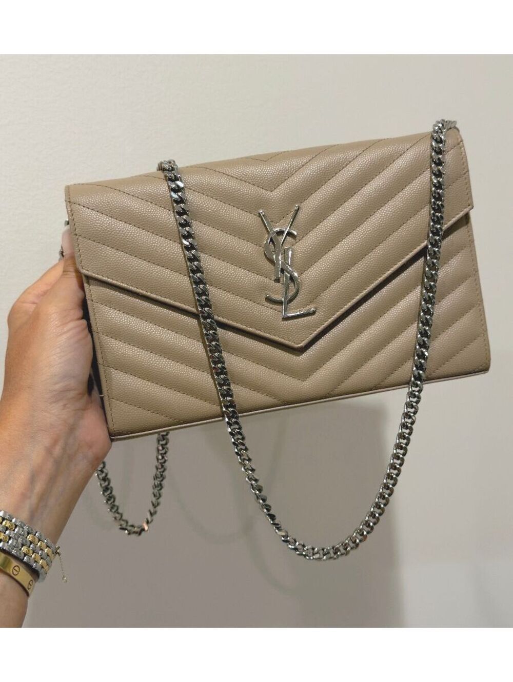 SAINT LAURENT - Classic Chevron Wallet on Chain, Beige/Silver